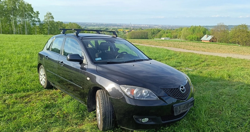 Mazda 3 cena 6000 przebieg: 245200, rok produkcji 2006 z Rzeszów małe 137